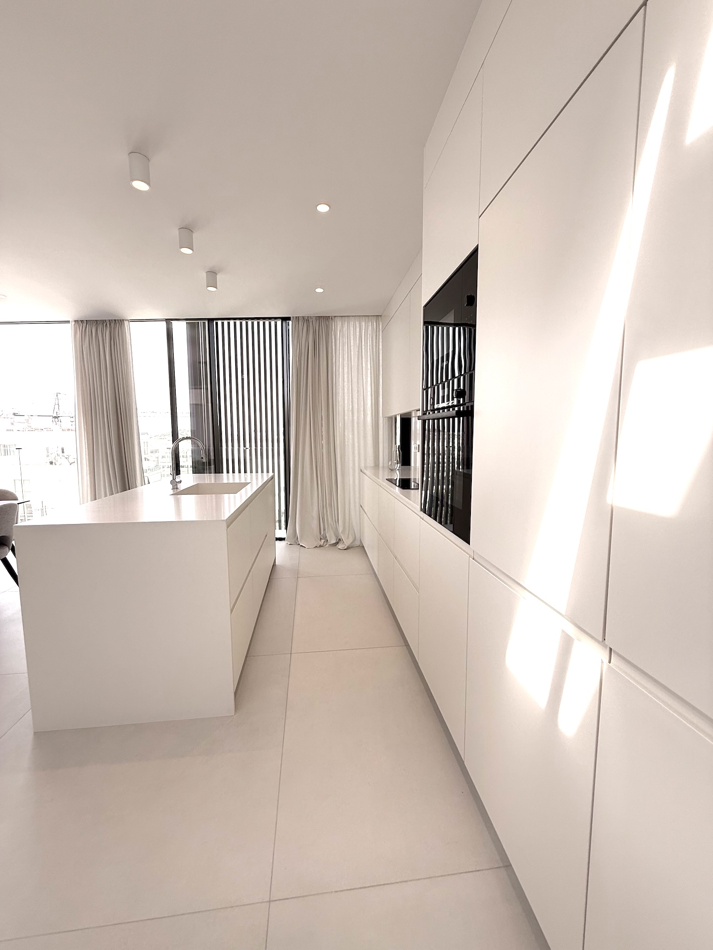 Resa Estates Ibiza longterm rent Talamanca penthouse kitchen .jpeg